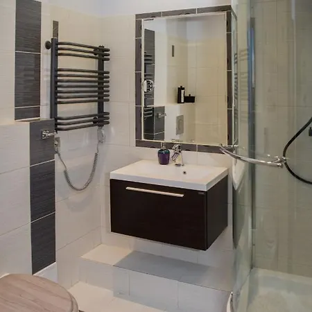 Pirs - Na Wylacznosc Apartman *