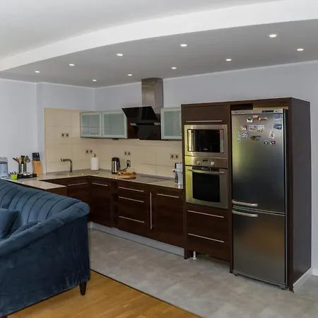 Pirs Apartament Apartment
