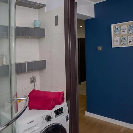 Pirs Apartament Apartment